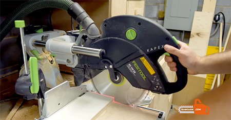 How to Make Straight Cuts With a Circular Saws