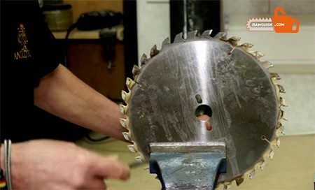 How to Sharpen Circular Saws Blades
